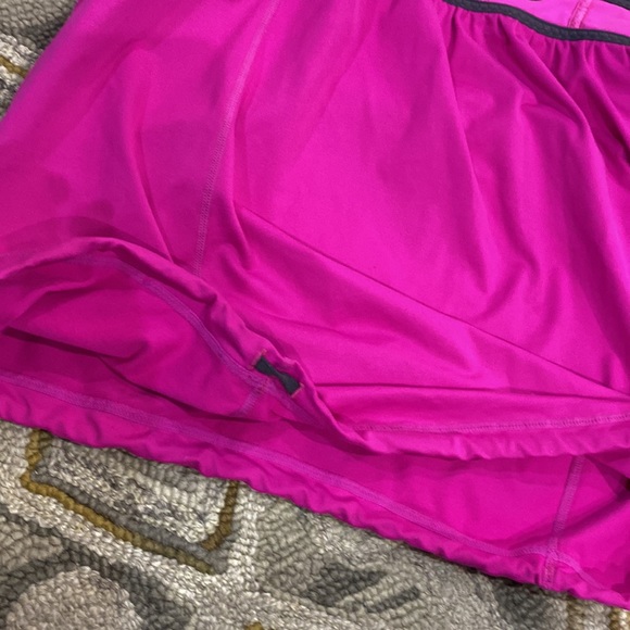 💕Lululemon bright pink gray workout tank with bra sz Medium 💕 - Picture 10 of 11